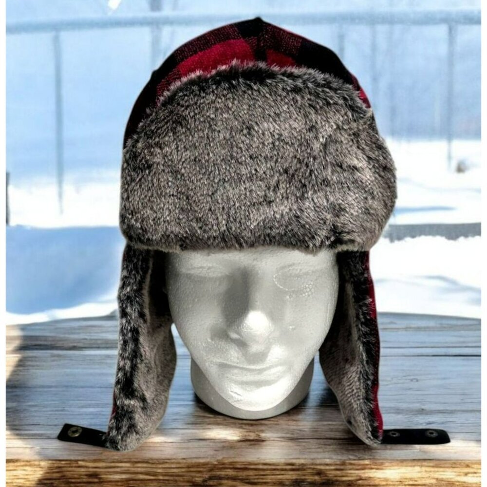 VTG Woolrich Trapper Hat Buffalo Plaid Ear Flaps Faux Fur-Lined Cap Red Black